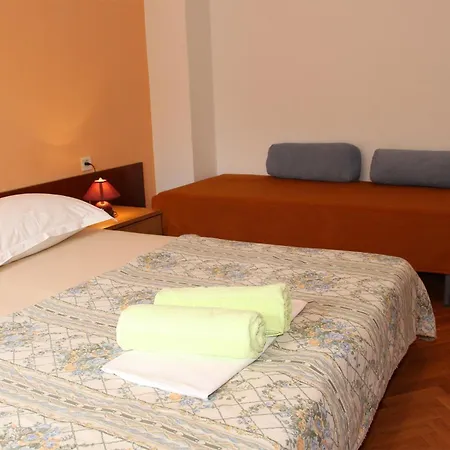 Mirjana F Apartaments Baska  Exterior photo