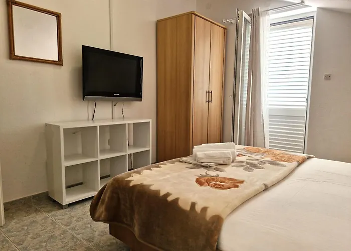 Mirjana F Apartaments